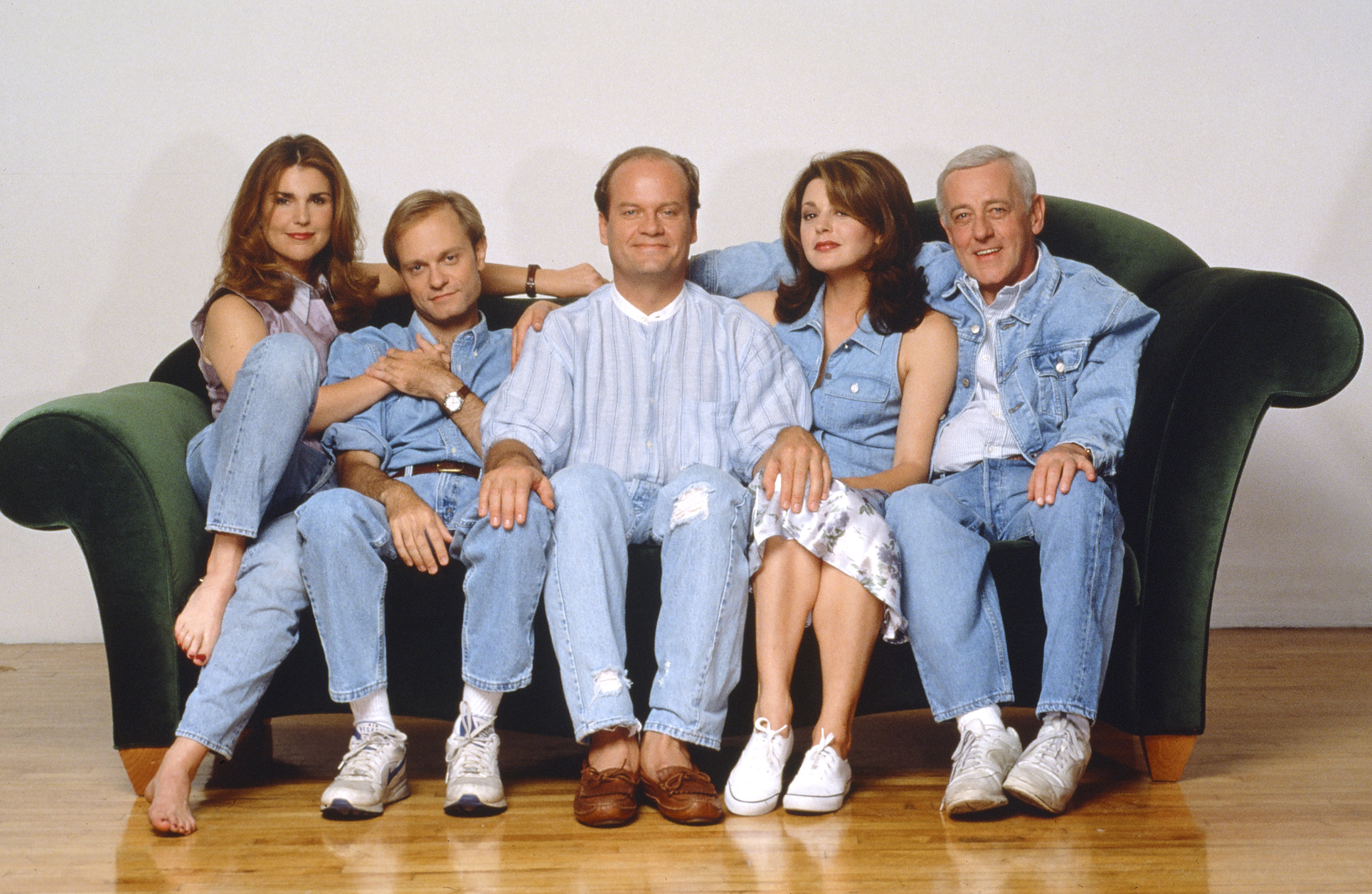 FRASIER -- Season 3 -- Pictured: (L-R) Peri Gilpin as Roz Doyle, David Hyde Pierce as Doctor Niles Crane, Kelsey Grammer as Doctor Frasier Crane, Jane Leeves as Daphne Moon and John Mahoney as Martin Crane pictured in a promotional image for season three of 